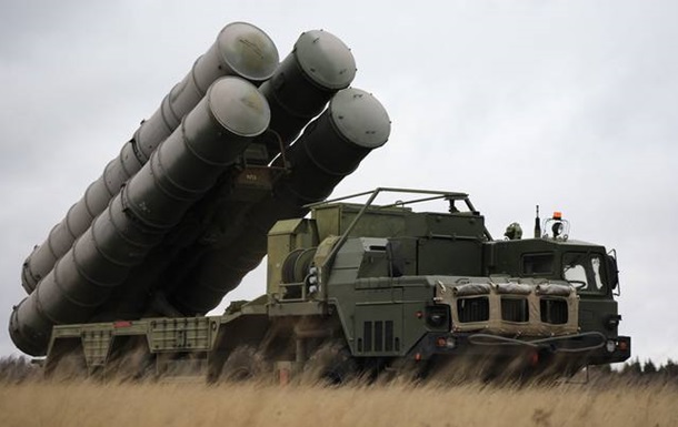 Ворог вночі бив по Україні "Шахедами" та ракетами С-300: скільки цілей збила ППО